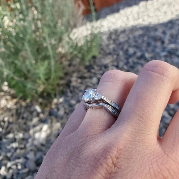 Pristine 1.50ct White Sapphire Dual Wedding Ring Set sz 5 2-pc - Picture 3 of 6